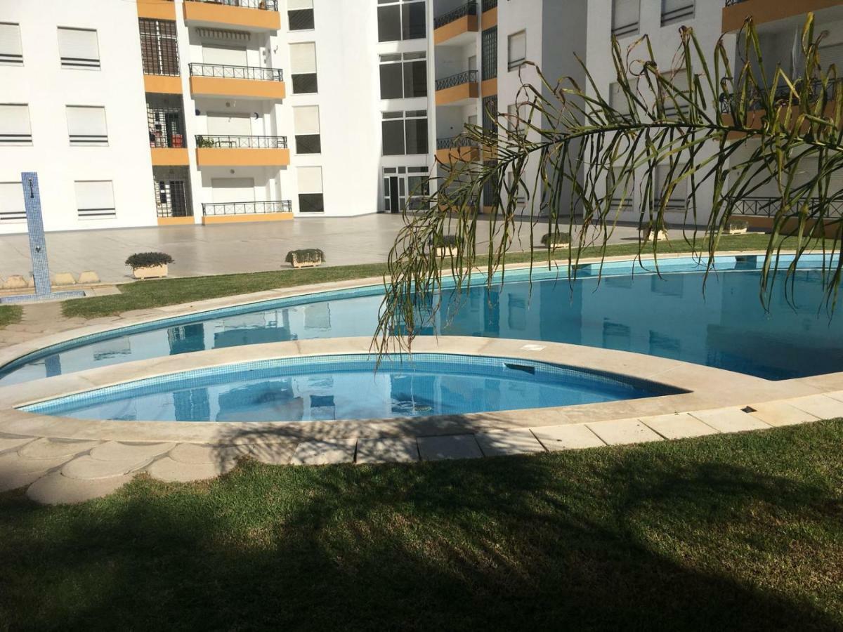 Apartment Quiet Overlooking The Swimming Pool Armacao de Pera