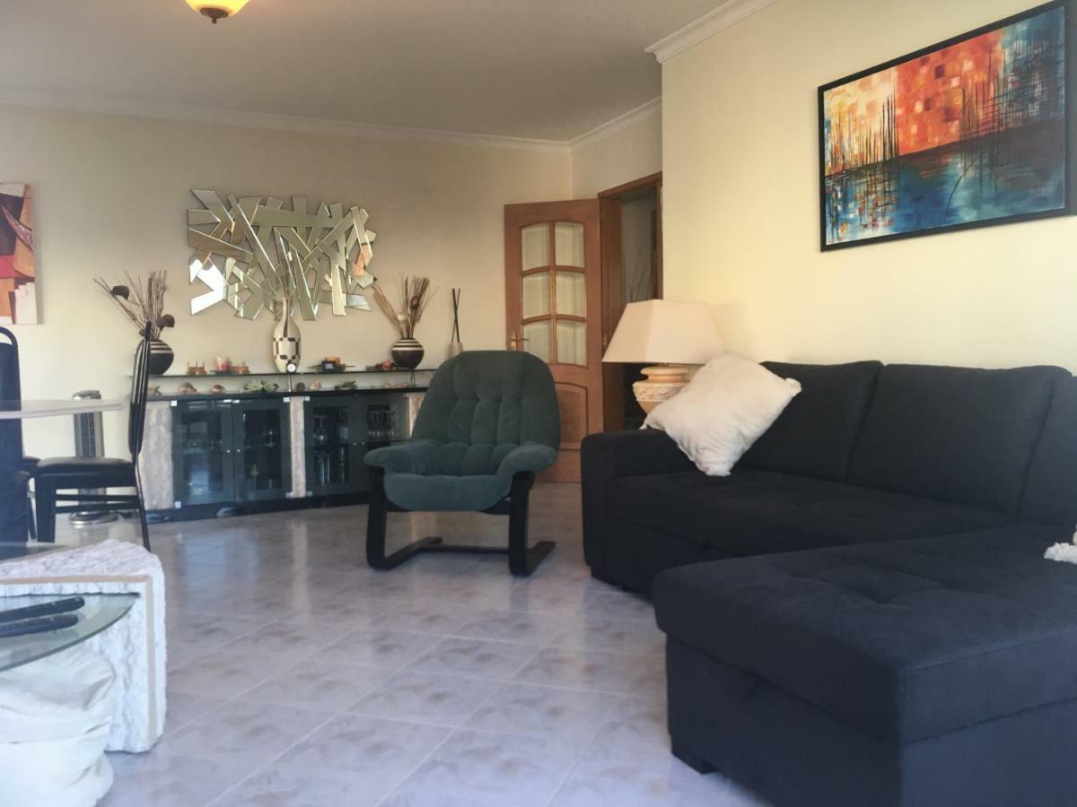 Quiet Overlooking The Swimming Pool Apartment *