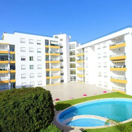 Quiet Apartment Overlooking The Swimming Pool Armacao de Pera Exterior photo